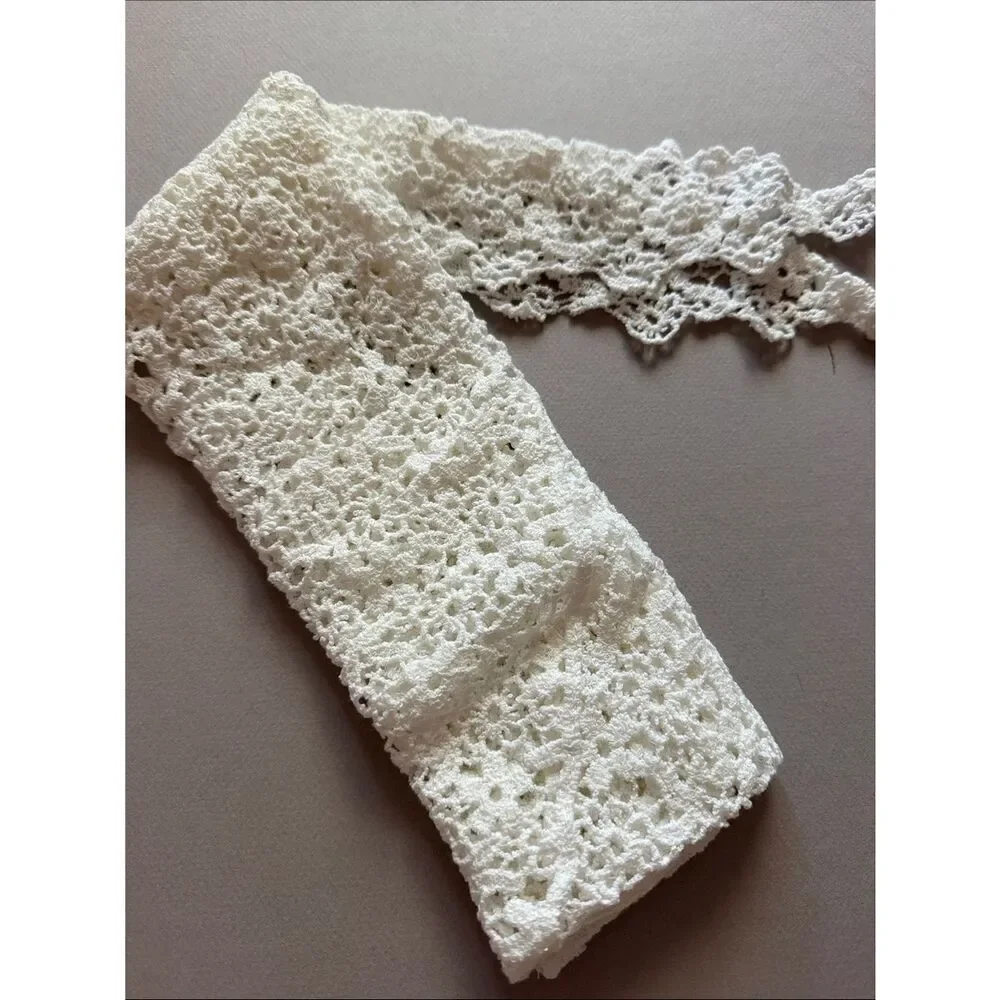 White lace scarf A1988